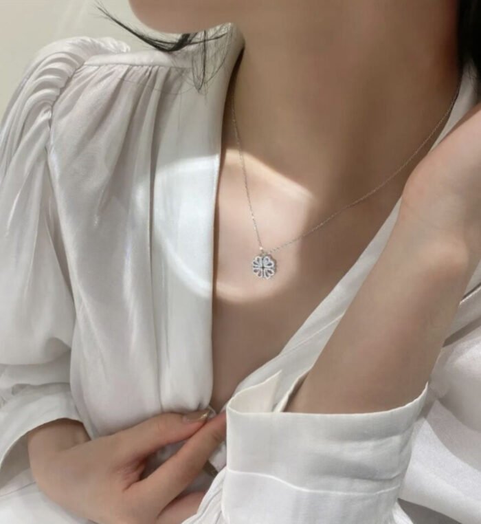 3564832a 77d5 4f94 8c37 35d8b5f59c9c Retro Magnetic Folding Heart Shaped Four Leaf Clover Pendant Necklace Women Love Clavicle Chain Gifts Openable Choker Jewelry