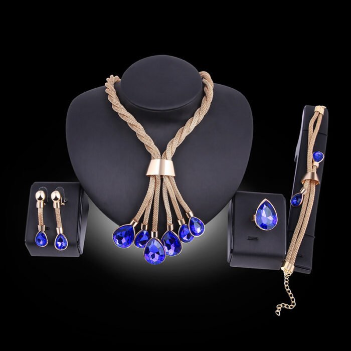 b35c863e be4d 42de b65d 3779e5d2f609 Necklac Earrings Jewellery Set Four-piece Gilded