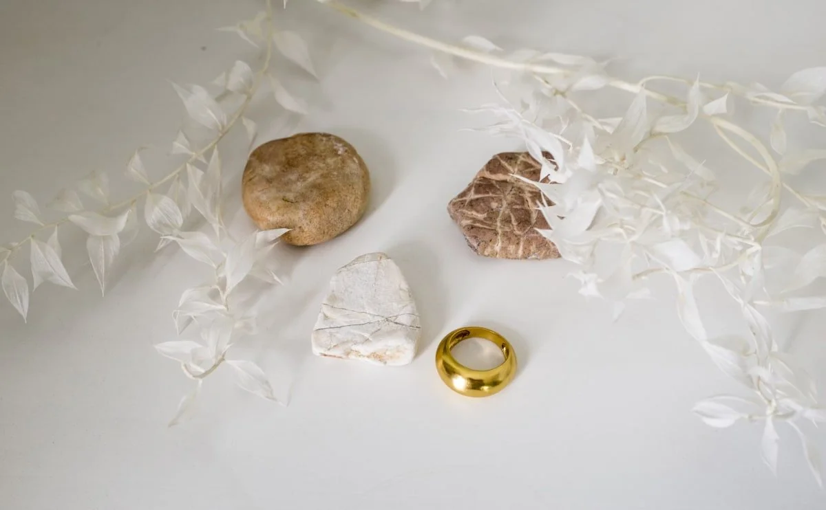 jewellery blog img 7 The big design: Wall likes pictures